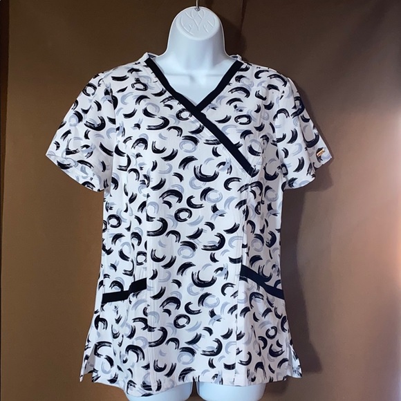 Elle Tops - ELLE scrub top